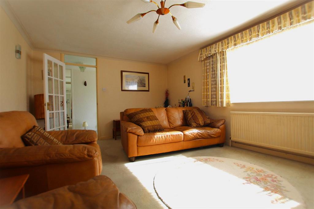 Lounge 2