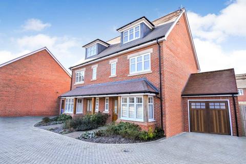 4 bedroom semi-detached house for sale, Mulberry Walk, Hampshire GU51