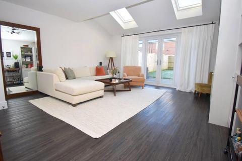 4 bedroom semi-detached house for sale, Mulberry Walk, Hampshire GU51