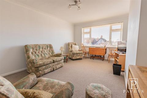 undefined, Connaught Avenue, Frinton-On-Sea
