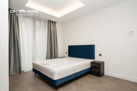 Studio to rent, 16 Minories, London EC3N