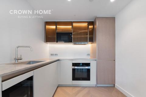 Studio to rent, 16 Minories, London EC3N