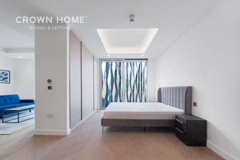 Studio to rent, 16 Minories, London EC3N