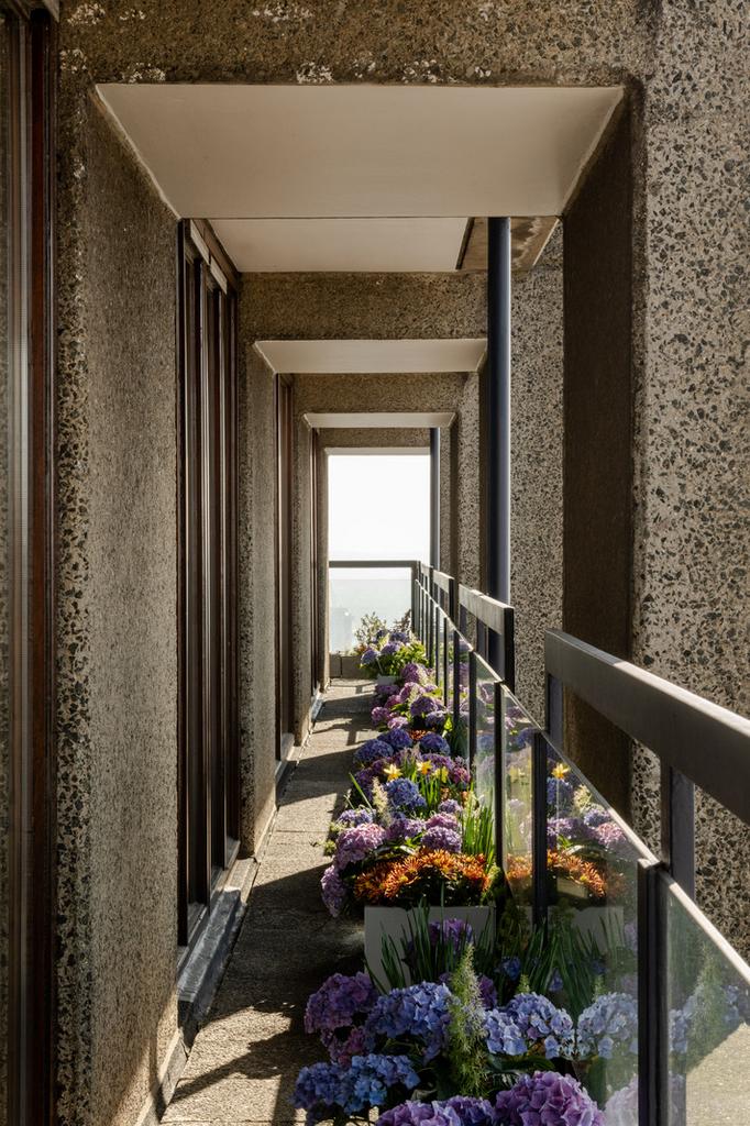 270886   20250319 lauderdale tower barbican 48 ...