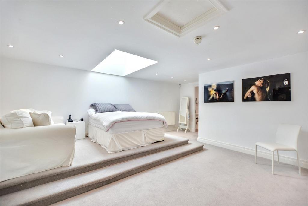 Bedroom 2 1.jpeg