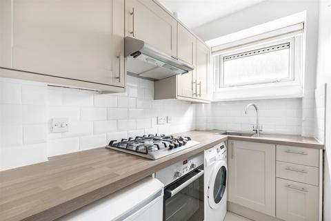 1 bedroom flat for sale, Mortlake High Street, London, SW14