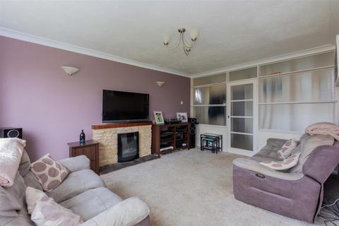 undefined, Arundel Close, Maidenhead