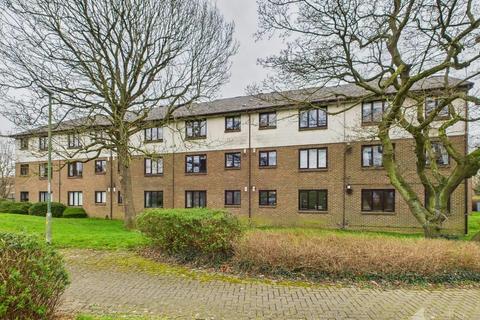 42 Aylets Field, Harlow, CM18 7LW