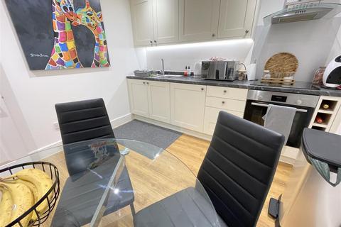 2 bedroom apartment for sale, Museum Street, Ipswich