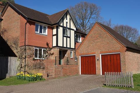 4 bedroom detached house for sale, Orchard Way, Sedlescombe, TN33