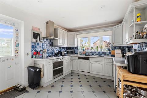 3 bedroom semi-detached house for sale, Cheltenham Road, Evesham WR11