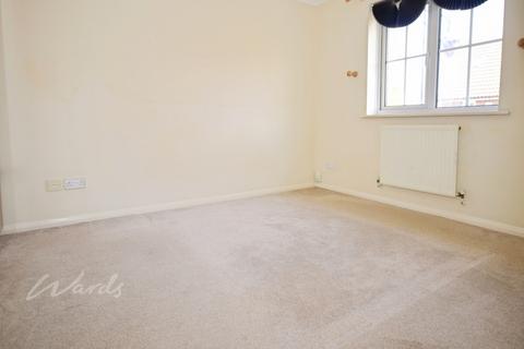 3 bedroom semi-detached house to rent, Pochard Close St Marys Island Chatham ME4 3BD