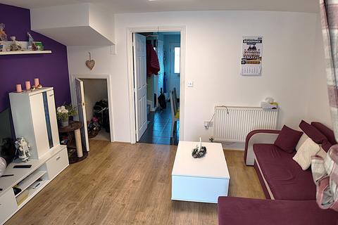 2 bedroom terraced house for sale, Meadow Way, Hereford, HR2