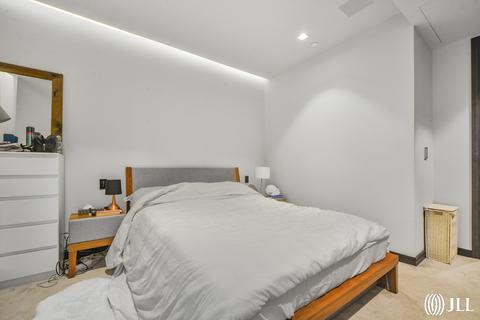 4, Balmoral House Earls Way, London, SE1 2QR