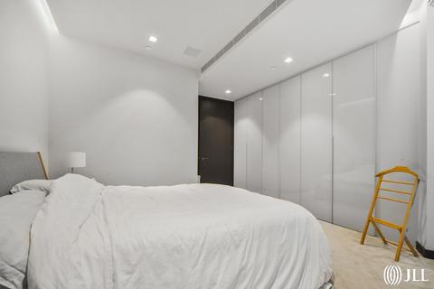 4, Balmoral House Earls Way, London, SE1 2QR