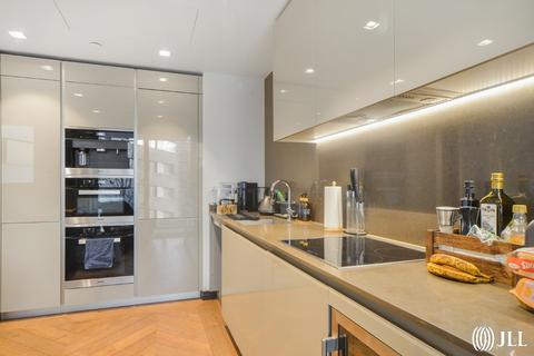 4, Balmoral House Earls Way, London, SE1 2QR
