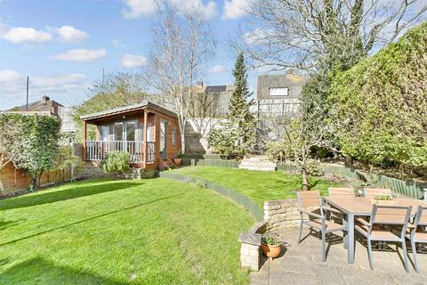 47 Jersey Road, Rochester, ME2 3PB