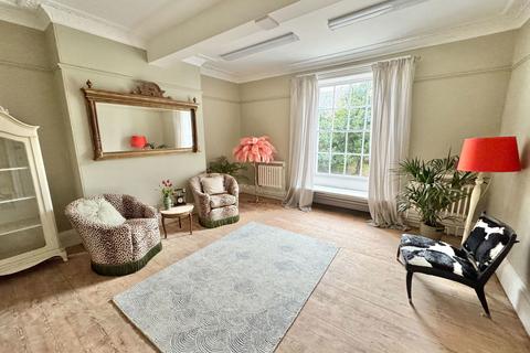 6 bedroom end of terrace house for sale, Woodside, Plymouth PL4