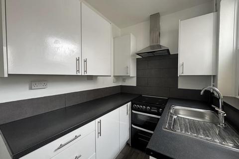 2 bedroom terraced house to rent, Pear Tree Street, Derby DE23