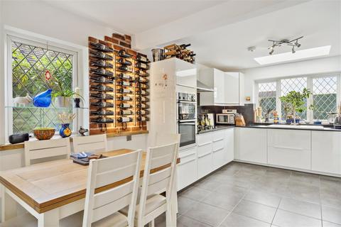 3 bedroom detached house for sale, Upper Road, Higher Denham