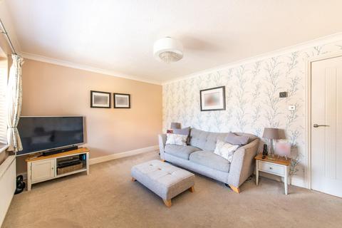 1 Argles Close, Greenhithe, DA9 9PA