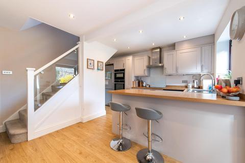 1 Argles Close, Greenhithe, DA9 9PA