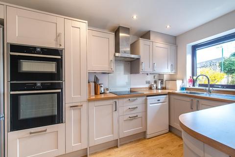 1 Argles Close, Greenhithe, DA9 9PA