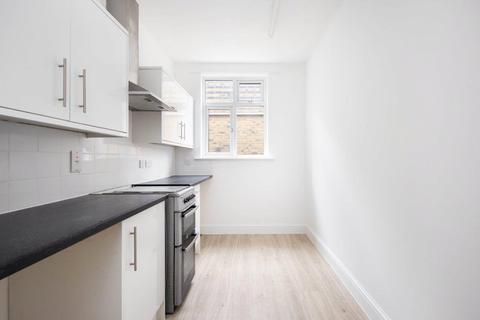 1 bedroom flat to rent, Roman Road, Bow, London, E3