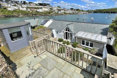 undefined, West Street, Polruan