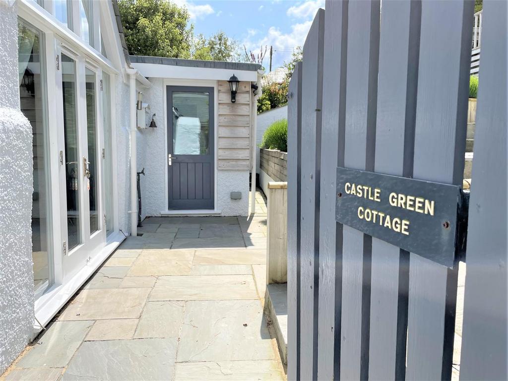 Front gate and door.JPG