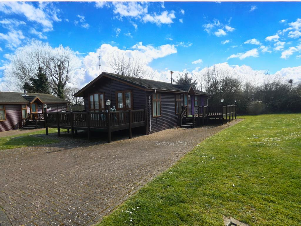 2 Bedroom Lodge