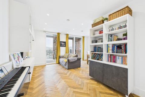 2 bedroom flat for sale, Montpelier Road, Purley CR8