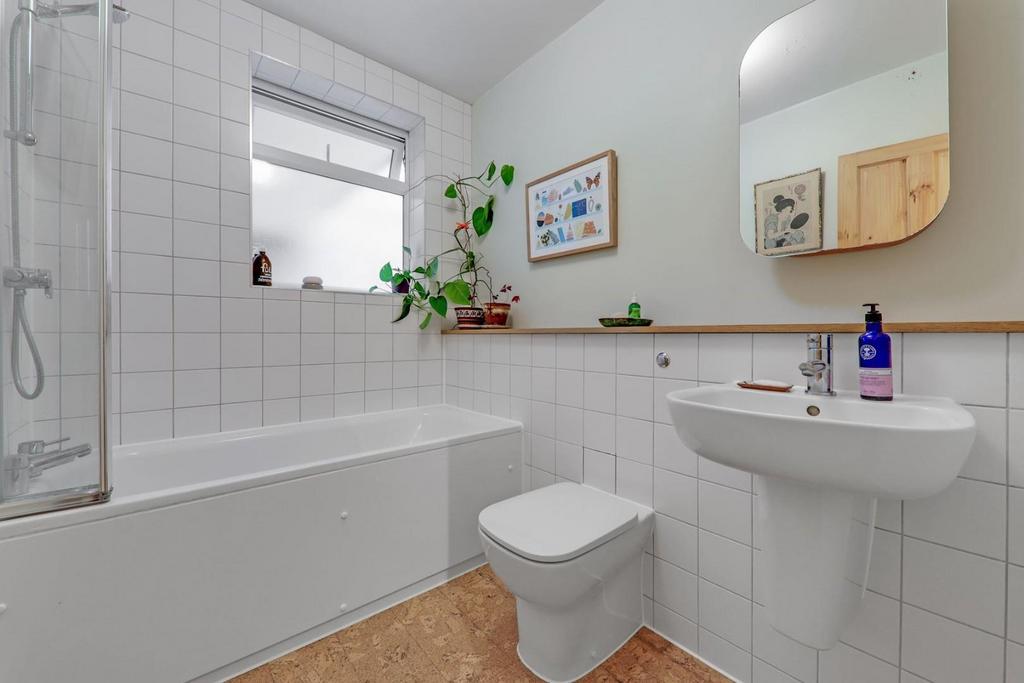 13-2753 JHProp World - 3 Ian Court - 37-medium.jpg