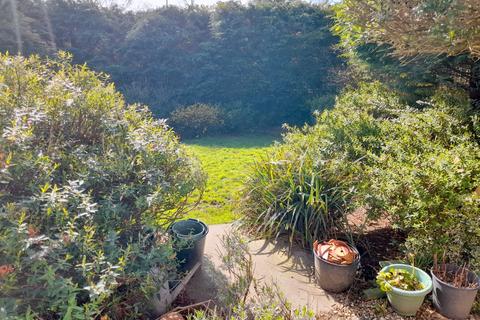 1 Breidden View, Middletown, Welshpool, SY21 8DE