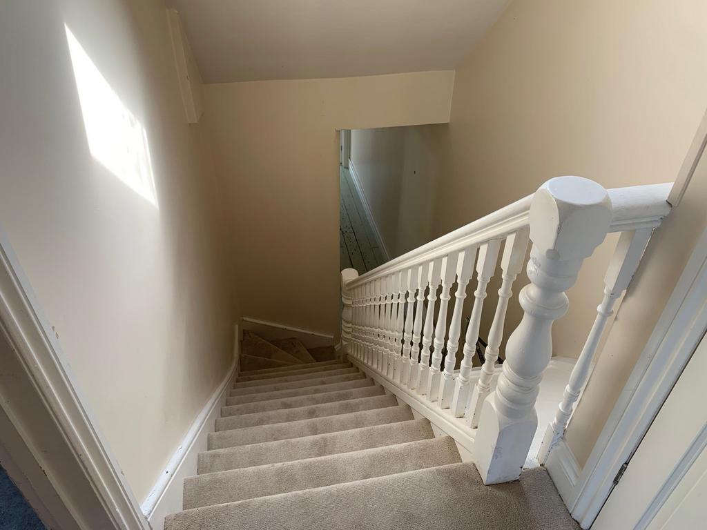 11 harcourt stairwel