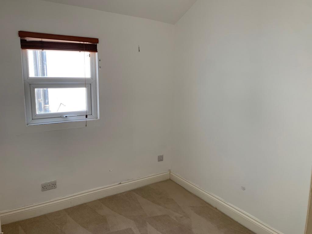 11 harcourt bed2