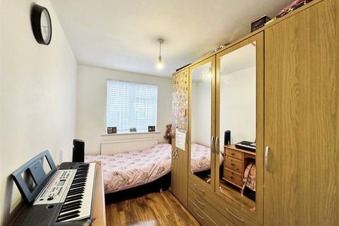 2 bedroom apartment for sale, Gainsborough Drive, Westcliff-on-Sea, Essex