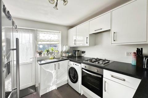 2 bedroom apartment for sale, Gainsborough Drive, Westcliff-on-Sea, Essex