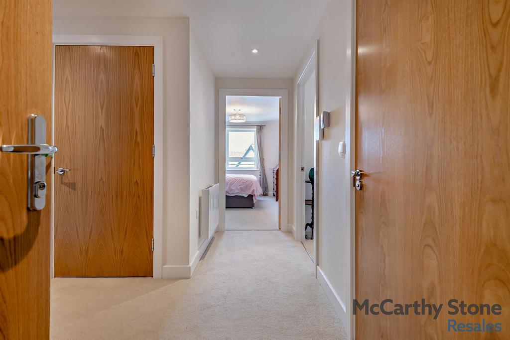 8641473-interior18-800.jpg