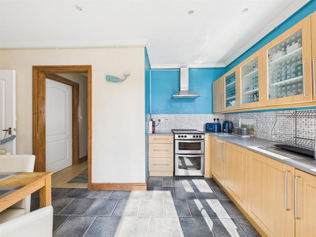 CAM02295 G0-PR0178-STILL007.jpg