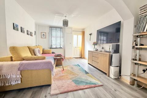 2 bedroom terraced house for sale, Victoria Street, Abergavenny NP7