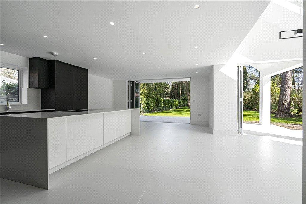 Reception/Kitchen