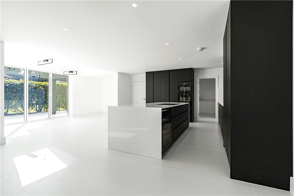 Reception/Kitchen