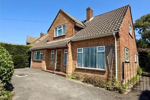 9 Belmore Road, Lymington, SO41 3NU