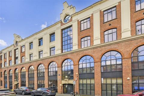 Penthouse for sale, Westpoint, Warple Way, London, W3