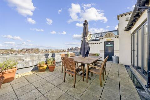 Penthouse for sale, Westpoint, Warple Way, London, W3