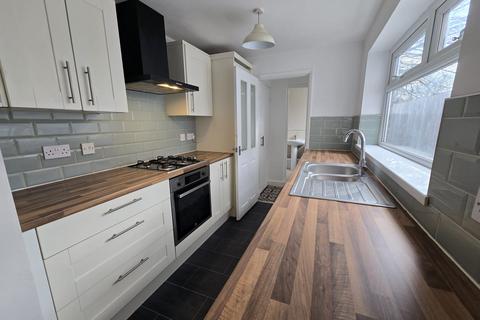 2 bedroom terraced house to rent, Wharncliffe Street, Hull, Yorkshire, HU5