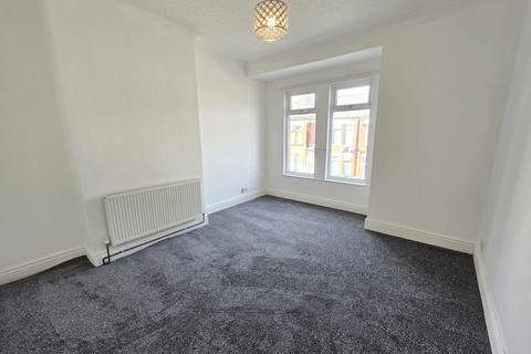 2 bedroom terraced house to rent, Wharncliffe Street, Hull, Yorkshire, HU5