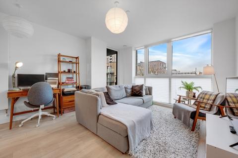 1 bedroom apartment for sale, Hartingtons Court, N4