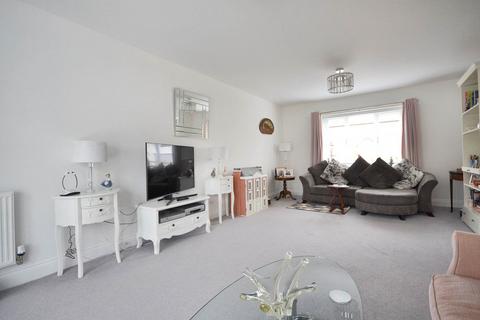 2 Bramley Close, Toddington, Cheltenham, GL54 5ED